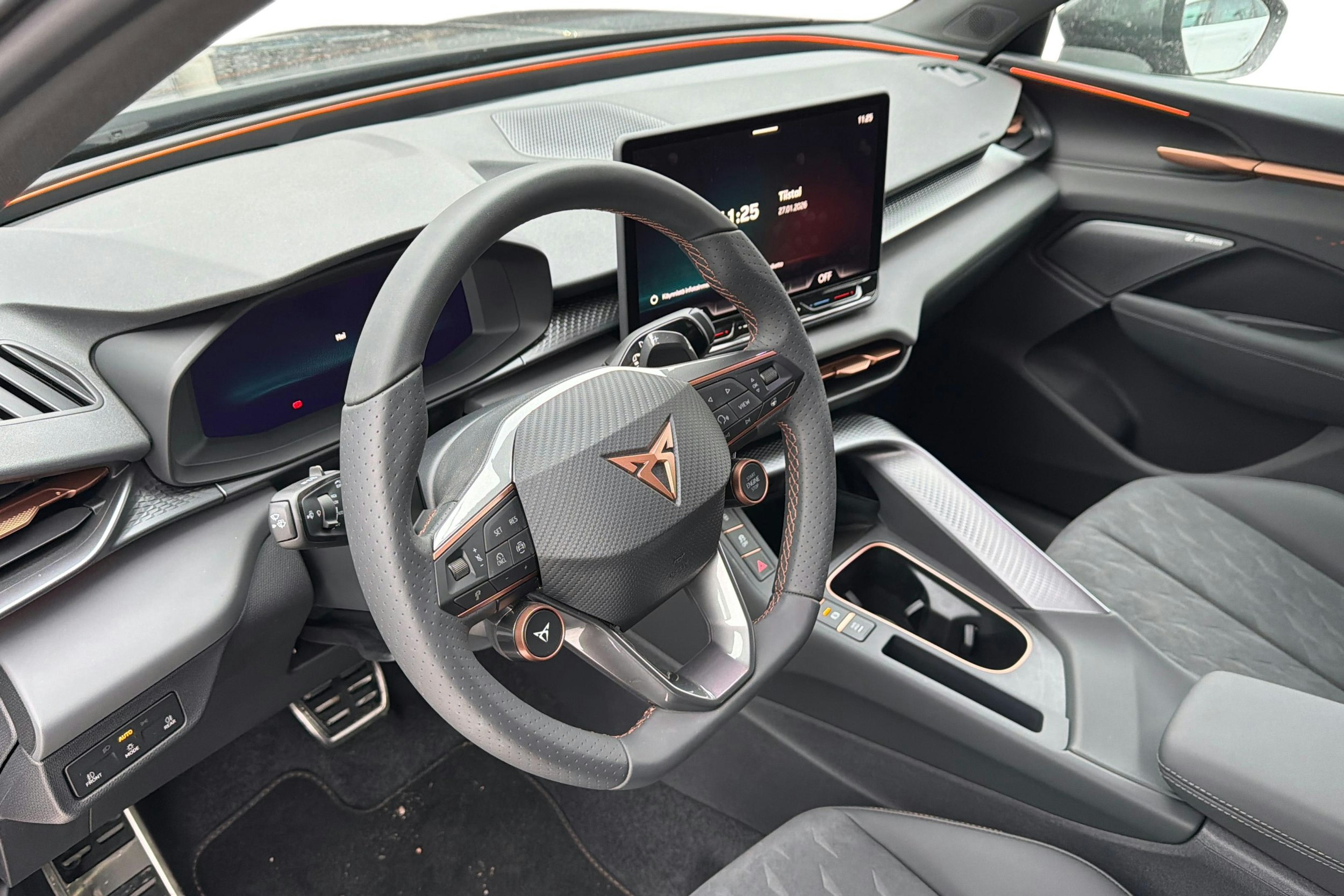 harmaa CUPRA Terramar 2026 kuva 6.