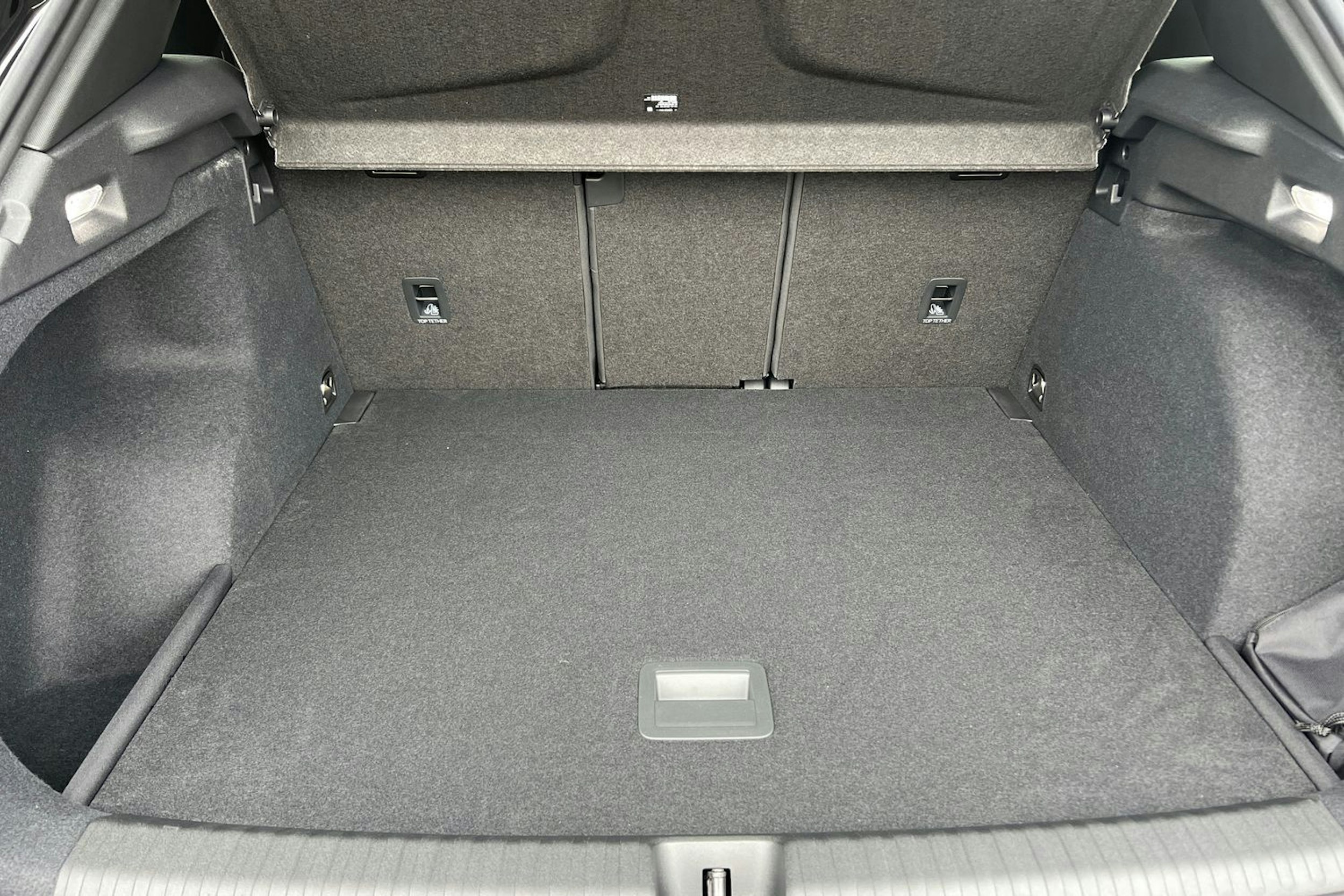 musta CUPRA Terramar 2026 kuva 12.