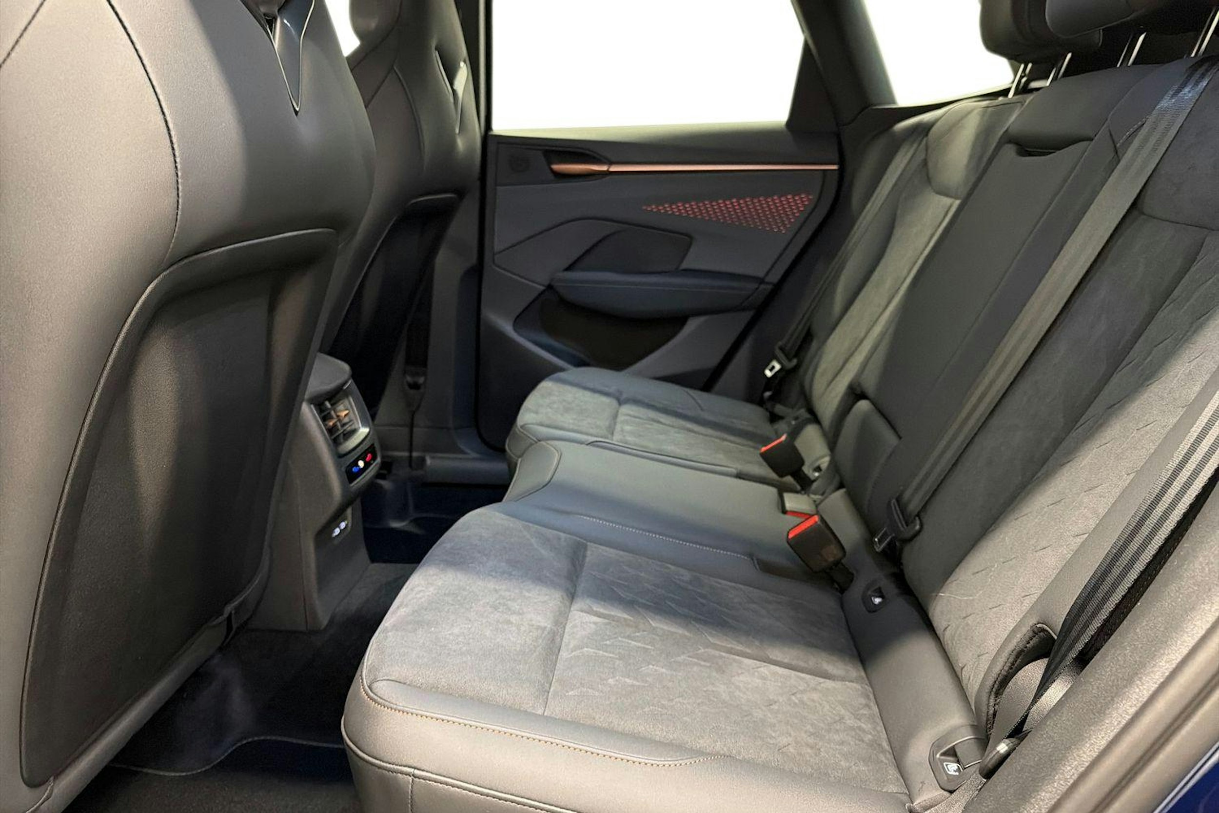 sininen CUPRA Terramar 2026 kuva 8.