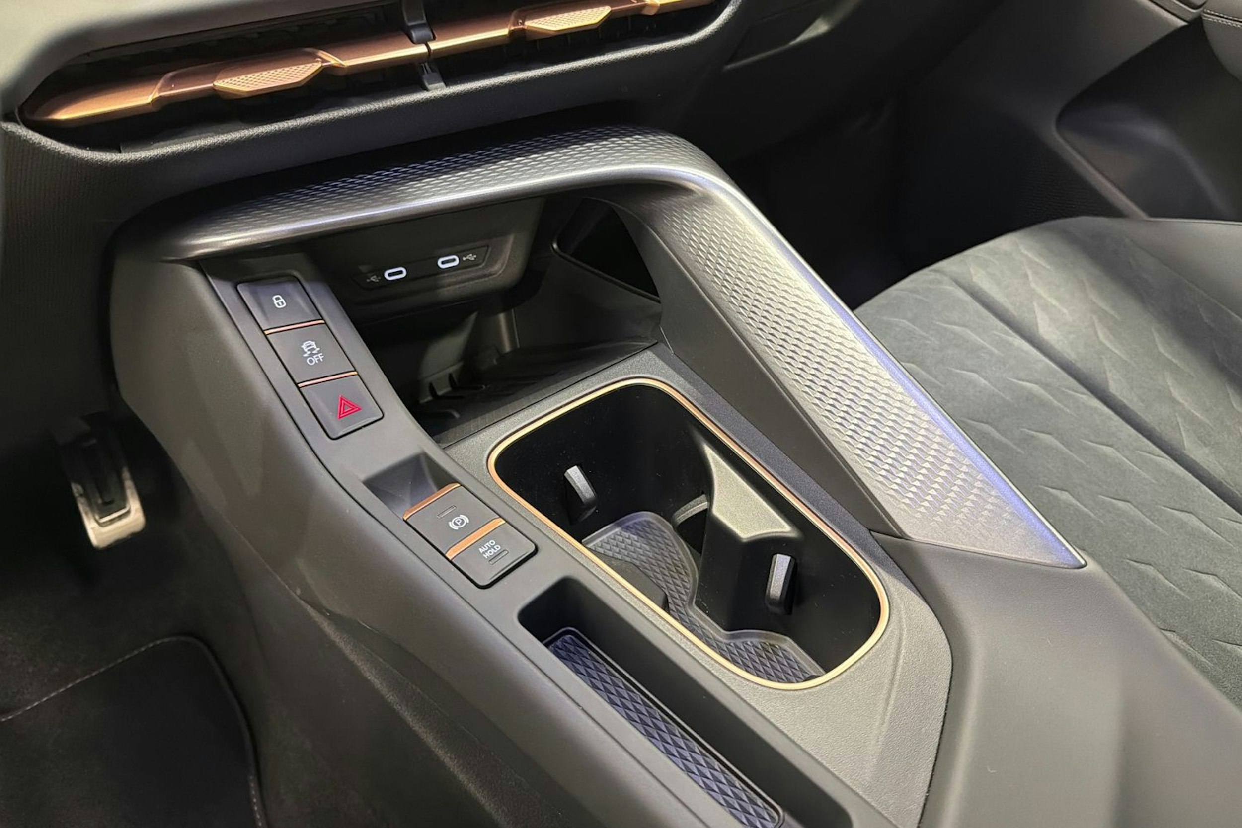 sininen CUPRA Terramar 2026 kuva 21.