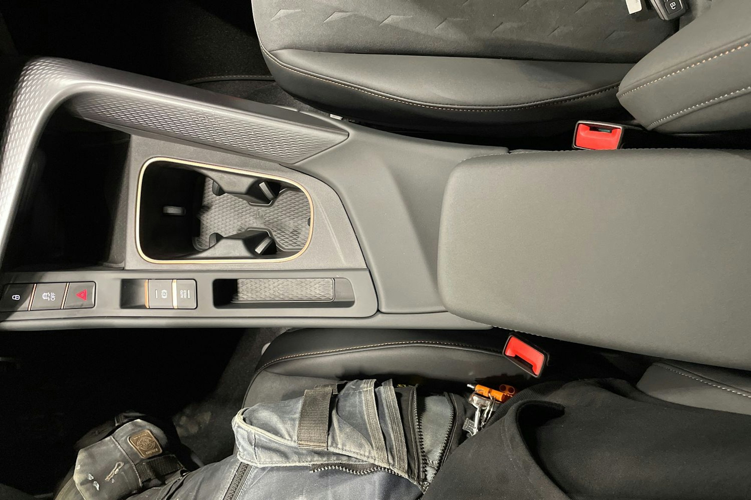 met. harmaa CUPRA Terramar 2026 kuva 15.