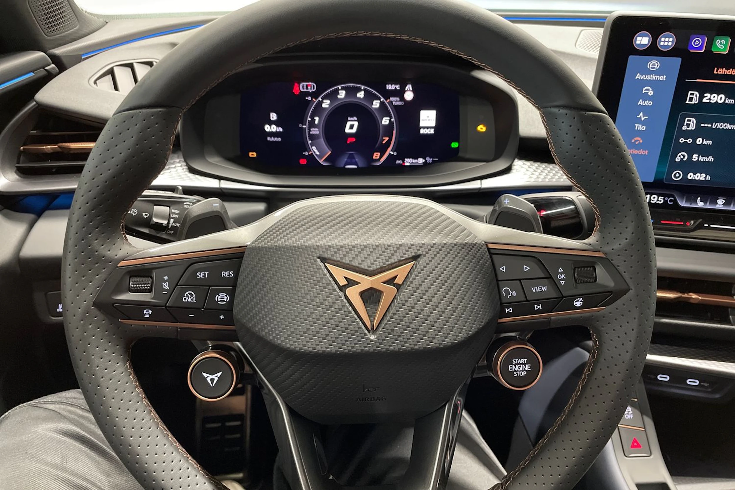 met. musta CUPRA Terramar 2026 kuva 13.