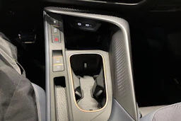 met. musta CUPRA Terramar 2026 kuva 15.