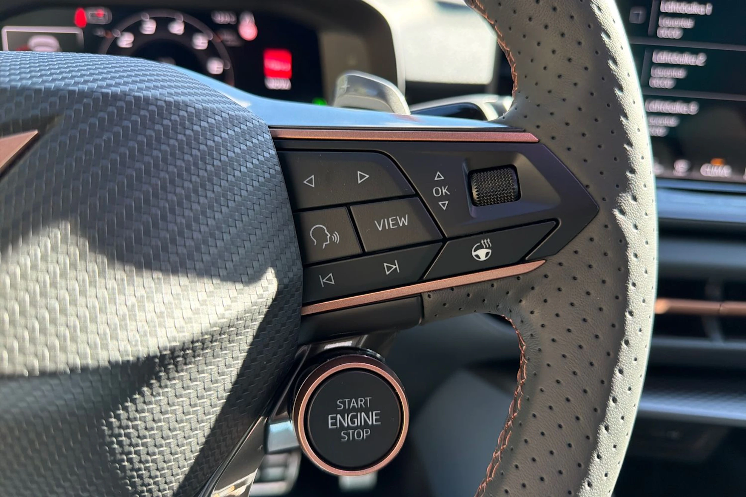 harmaa CUPRA Terramar 2026 kuva 16.