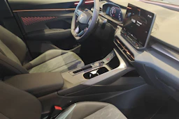 harmaa CUPRA Terramar 2026 kuva 13.