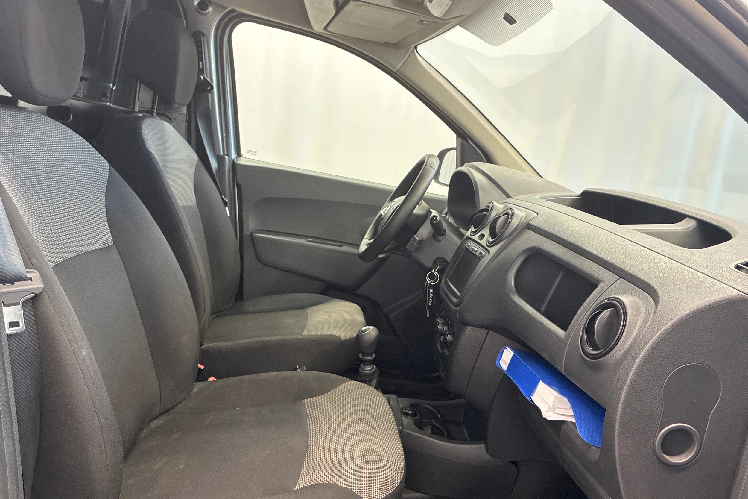 Harmaa Dacia Dokker Van 2020 kuva 4.
