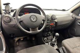 Ruskea (beige) Dacia Duster 2013 kuva 7.