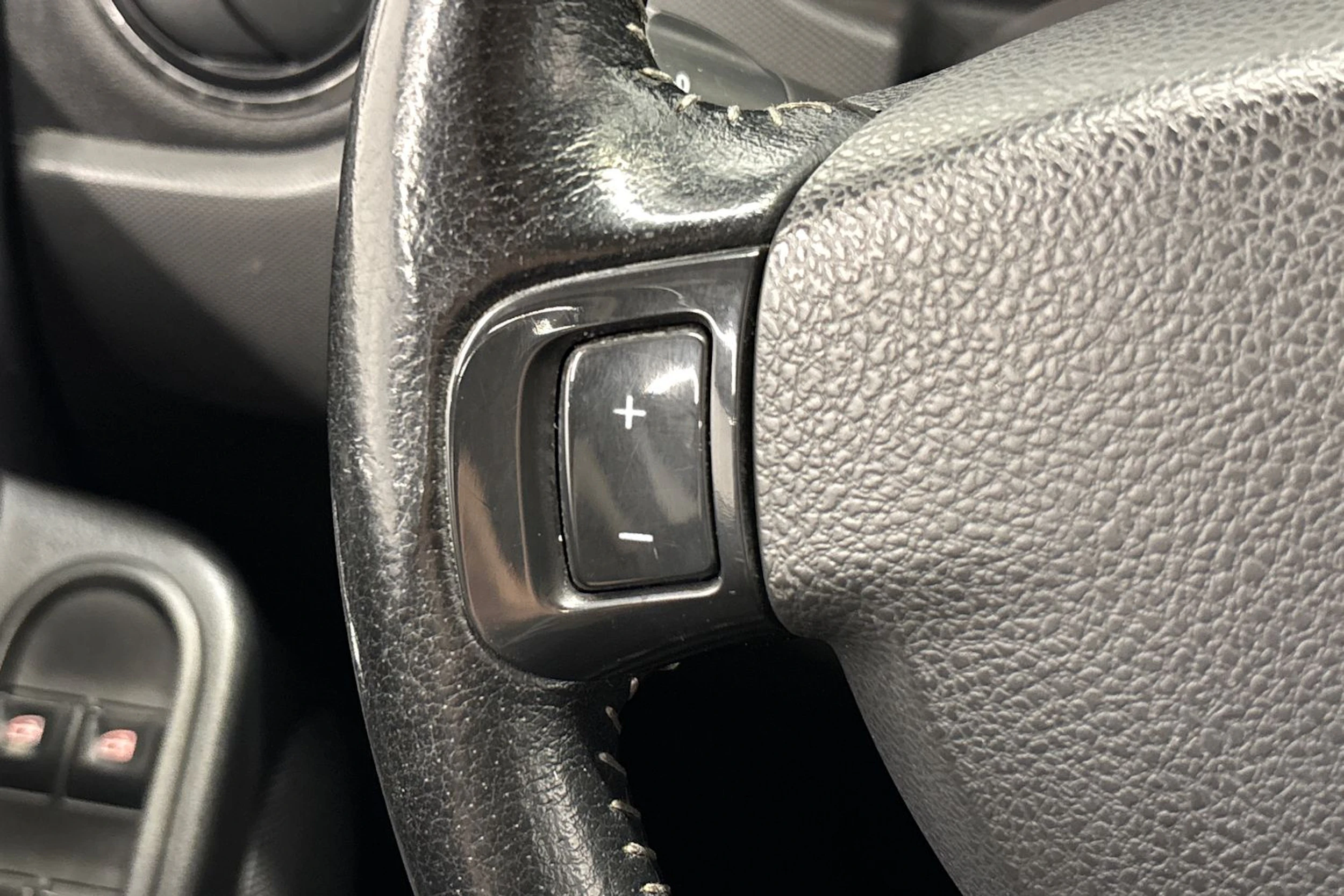 harmaa Dacia Duster 2015 kuva 12.