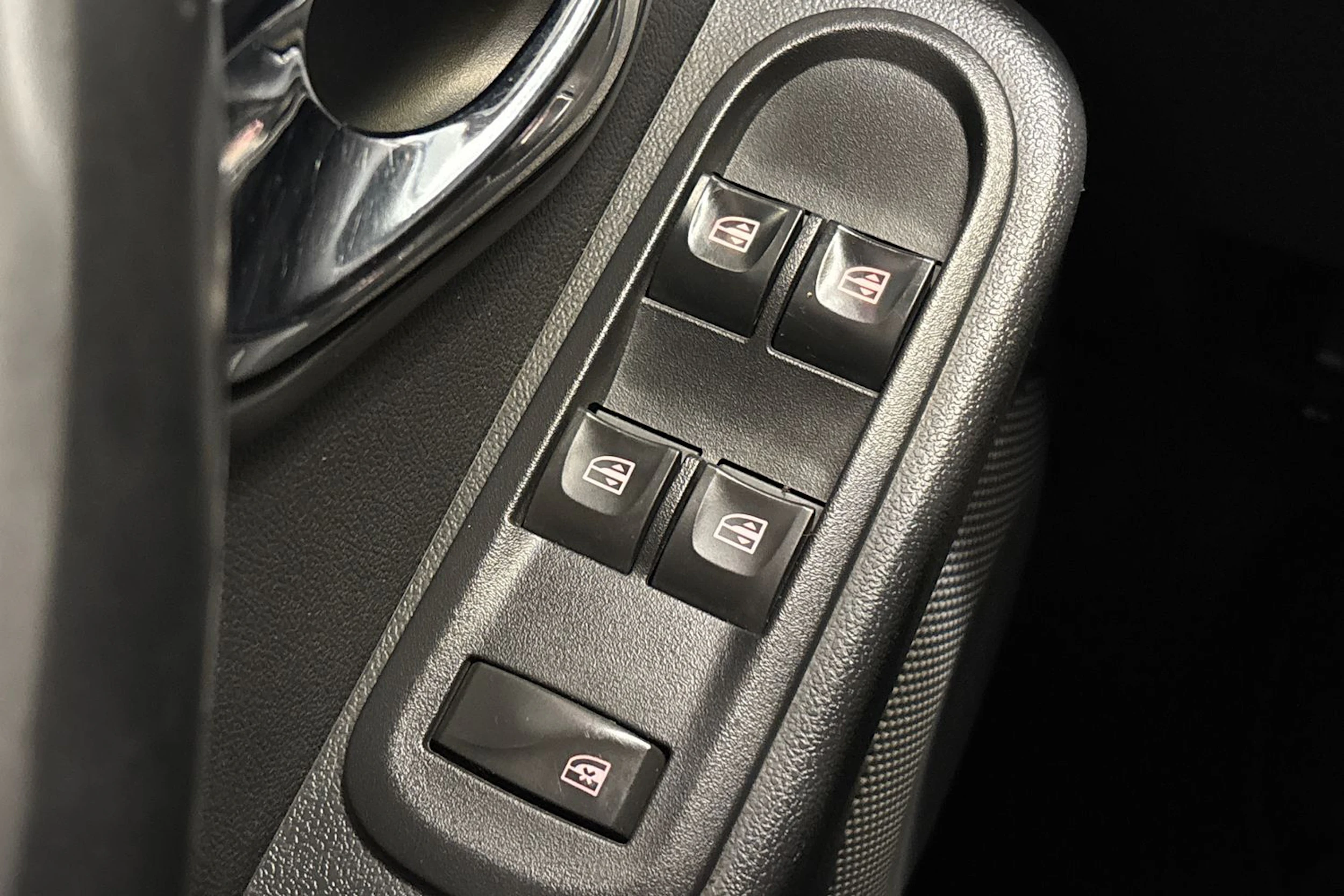 harmaa Dacia Duster 2015 kuva 14.