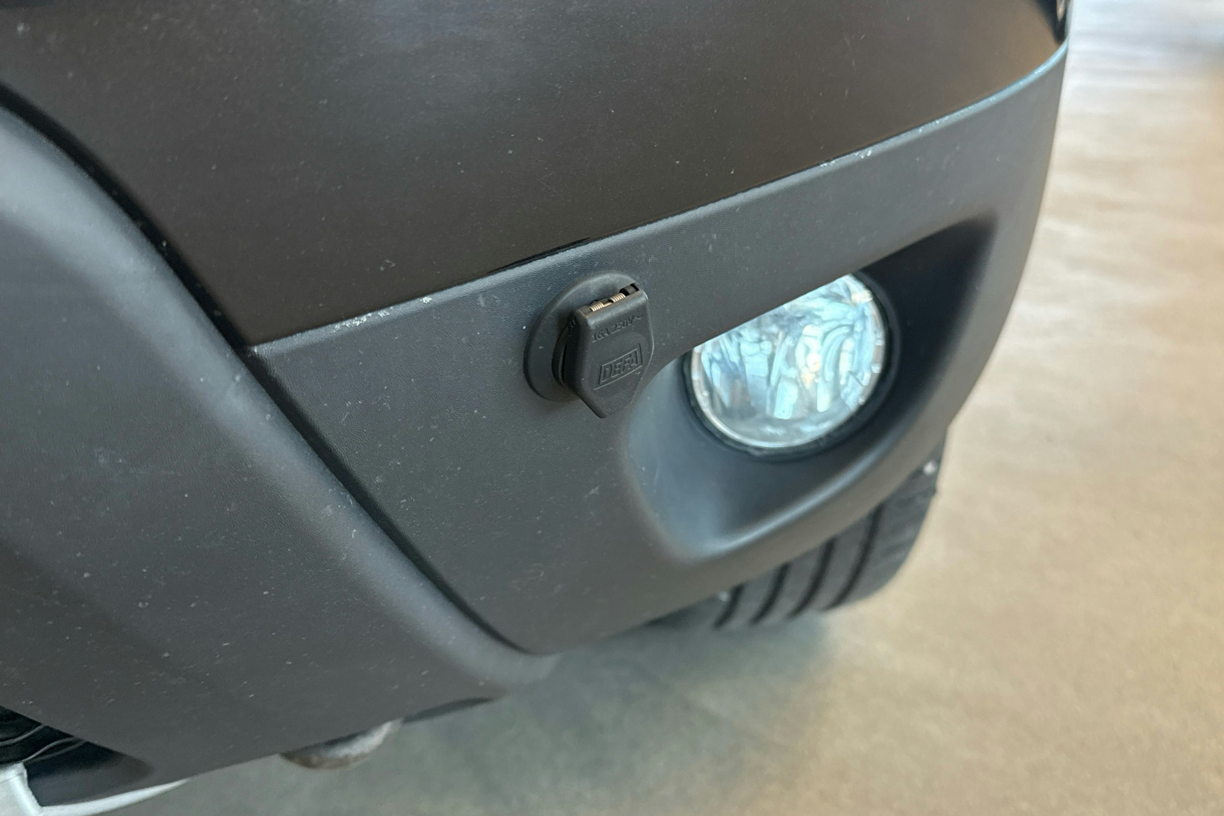 musta Dacia Duster 2016 kuva 12.