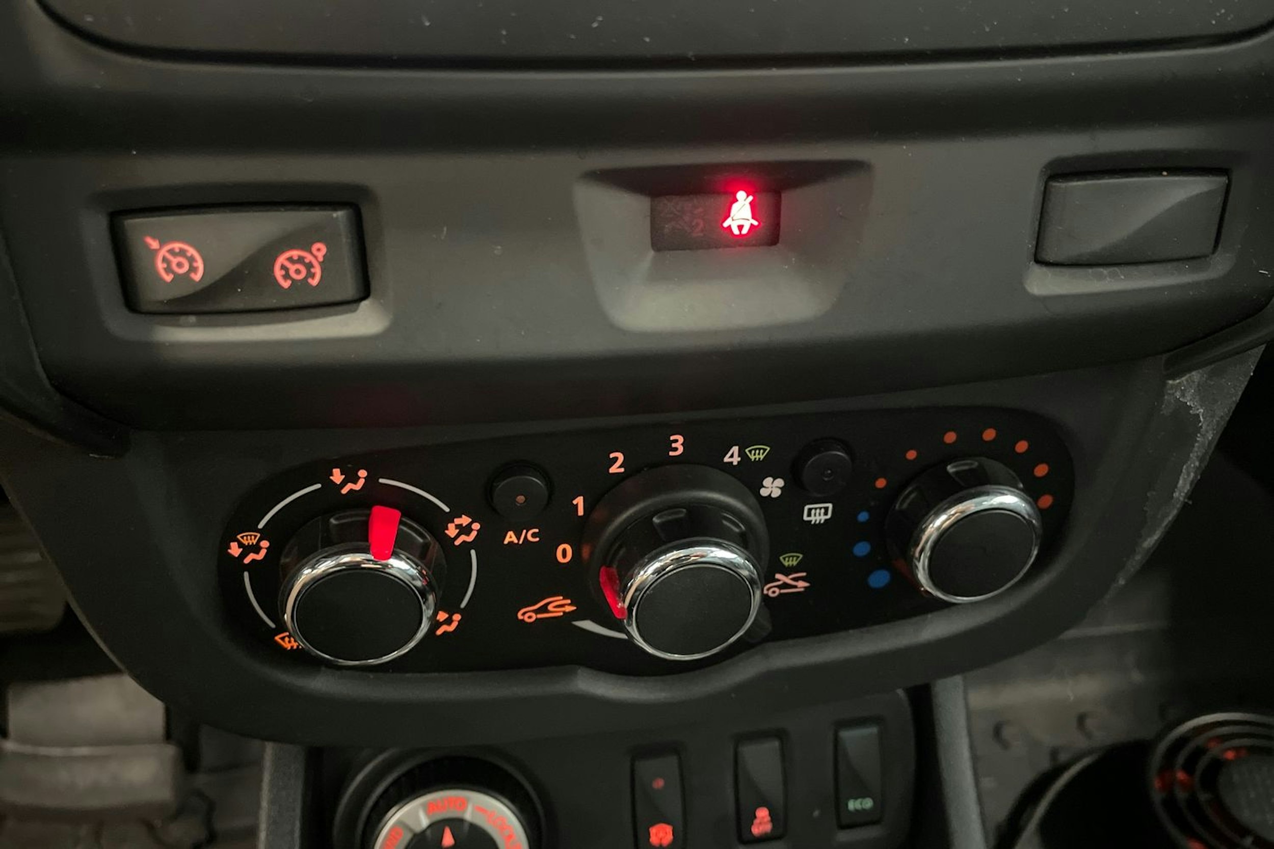 musta Dacia Duster 2016 kuva 24.