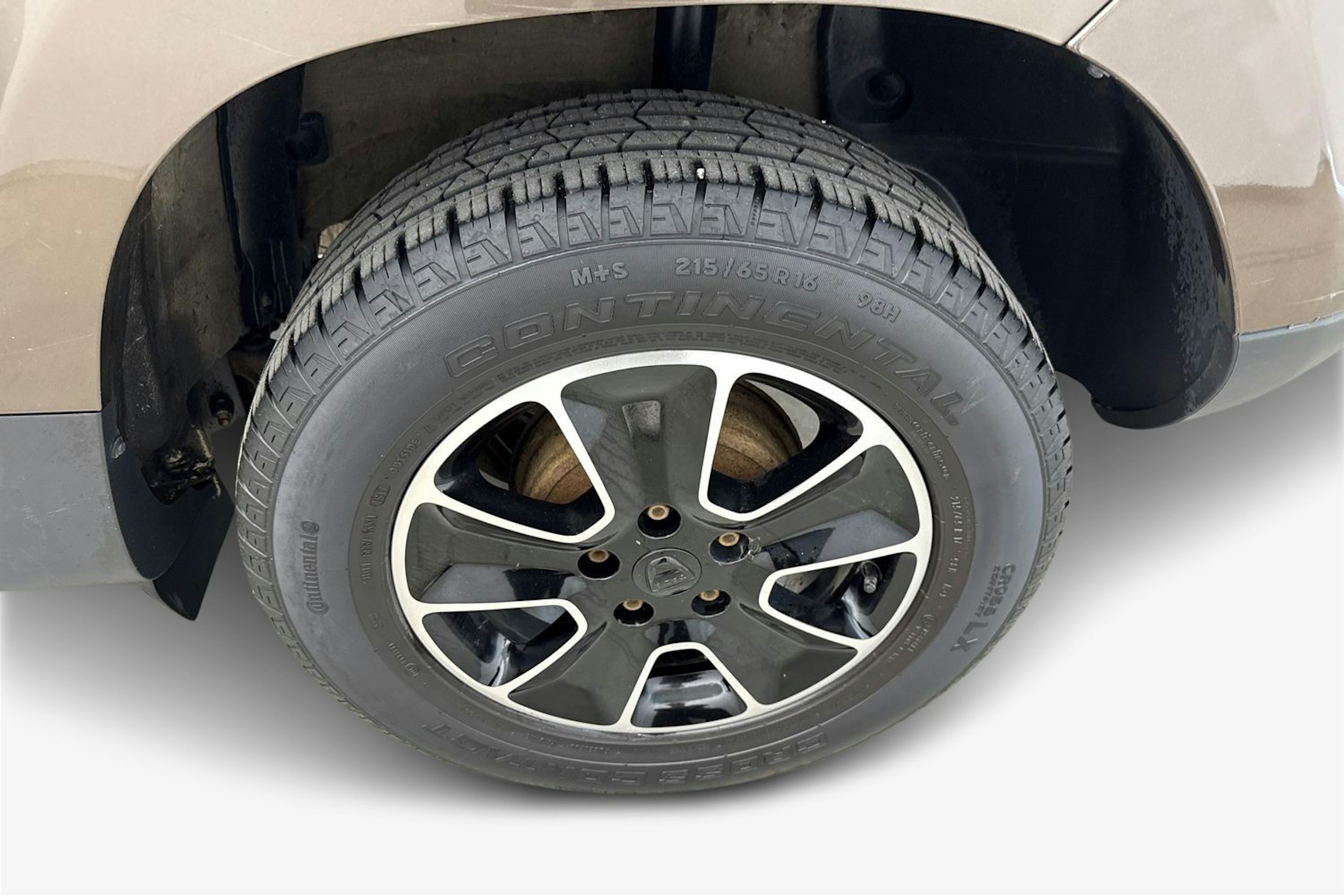 Ruskea (beige) Dacia Duster 2017 kuva 11.