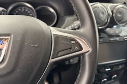 Ruskea (beige) Dacia Duster 2017 kuva 17.