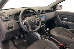 Valkoinen Dacia Duster 2019 kuva 7.