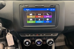 Valkoinen Dacia Duster 2019 kuva 15.