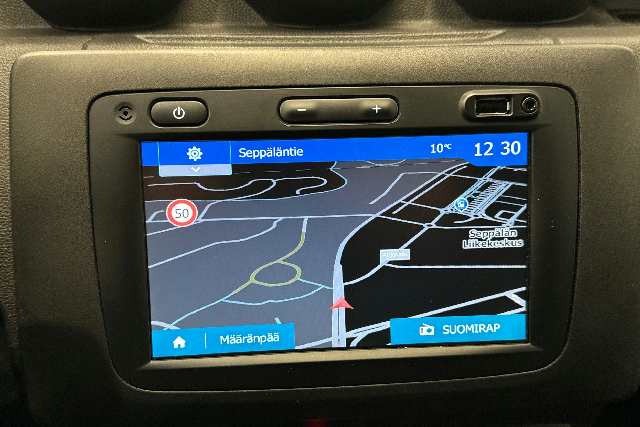 harmaa metalliväri Dacia Duster 2019 kuva 20.