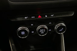 harmaa metalliväri Dacia Duster 2019 kuva 24.