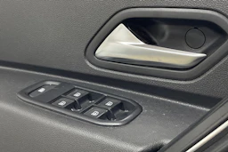 sininen Dacia Duster 2019 kuva 14.