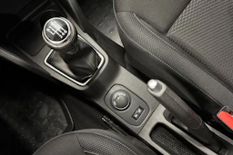 sininen Dacia Duster 2019 kuva 16.