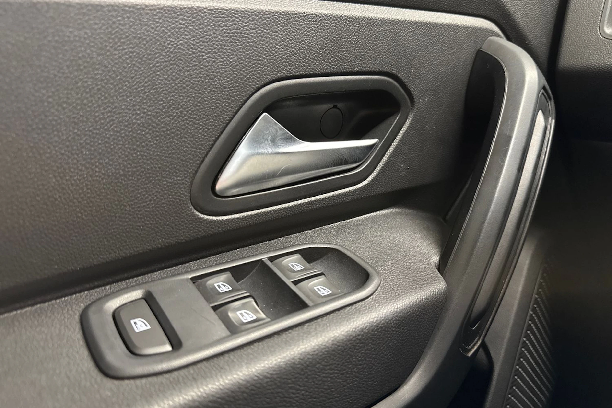 sininen Dacia Duster 2019 kuva 20.