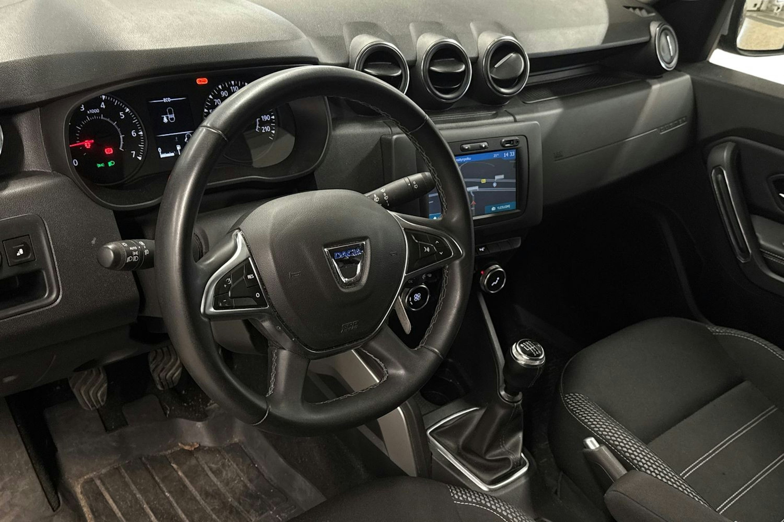 Harmaa Dacia Duster 2019 kuva 3.