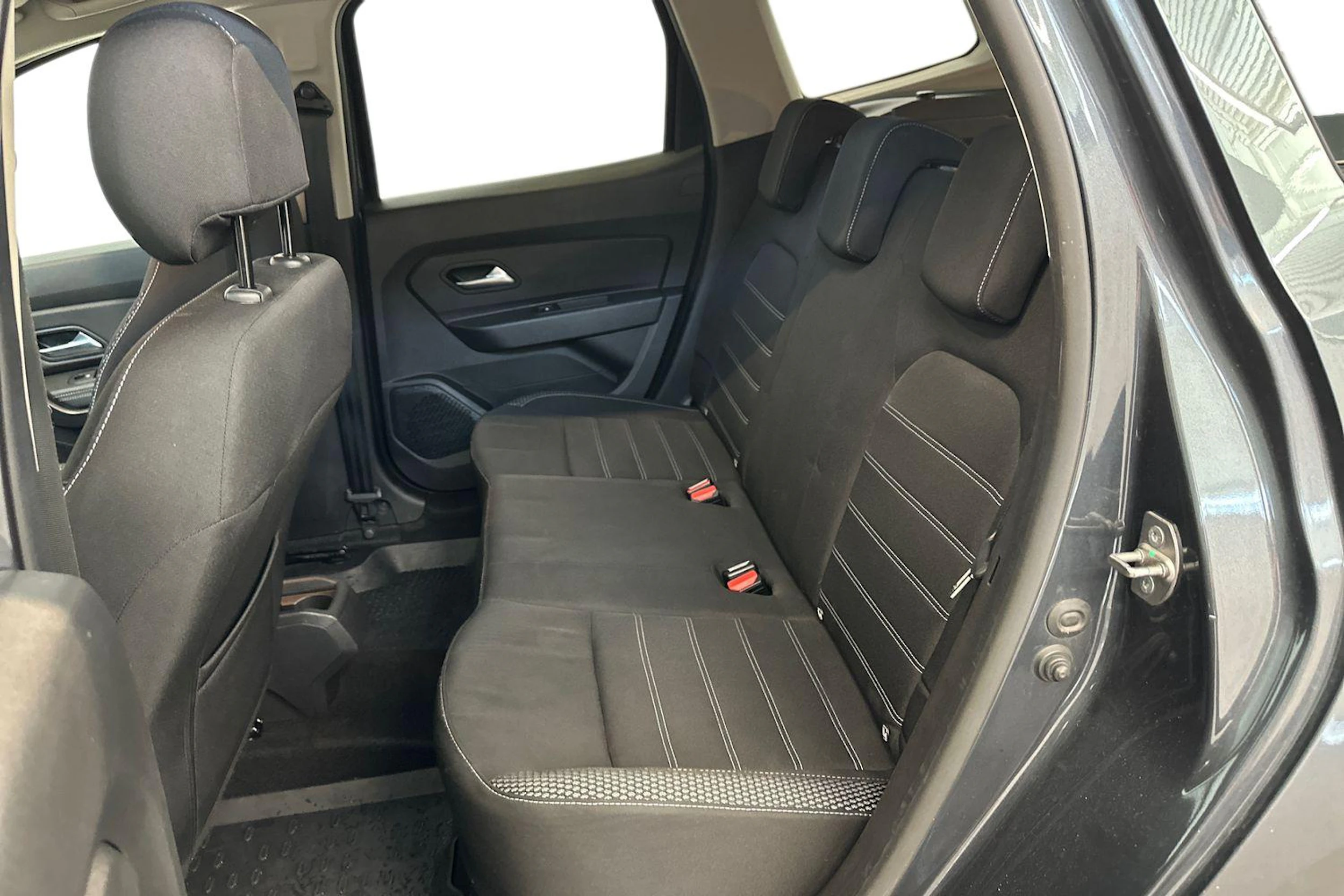 harmaa Dacia Duster 2020 kuva 8.