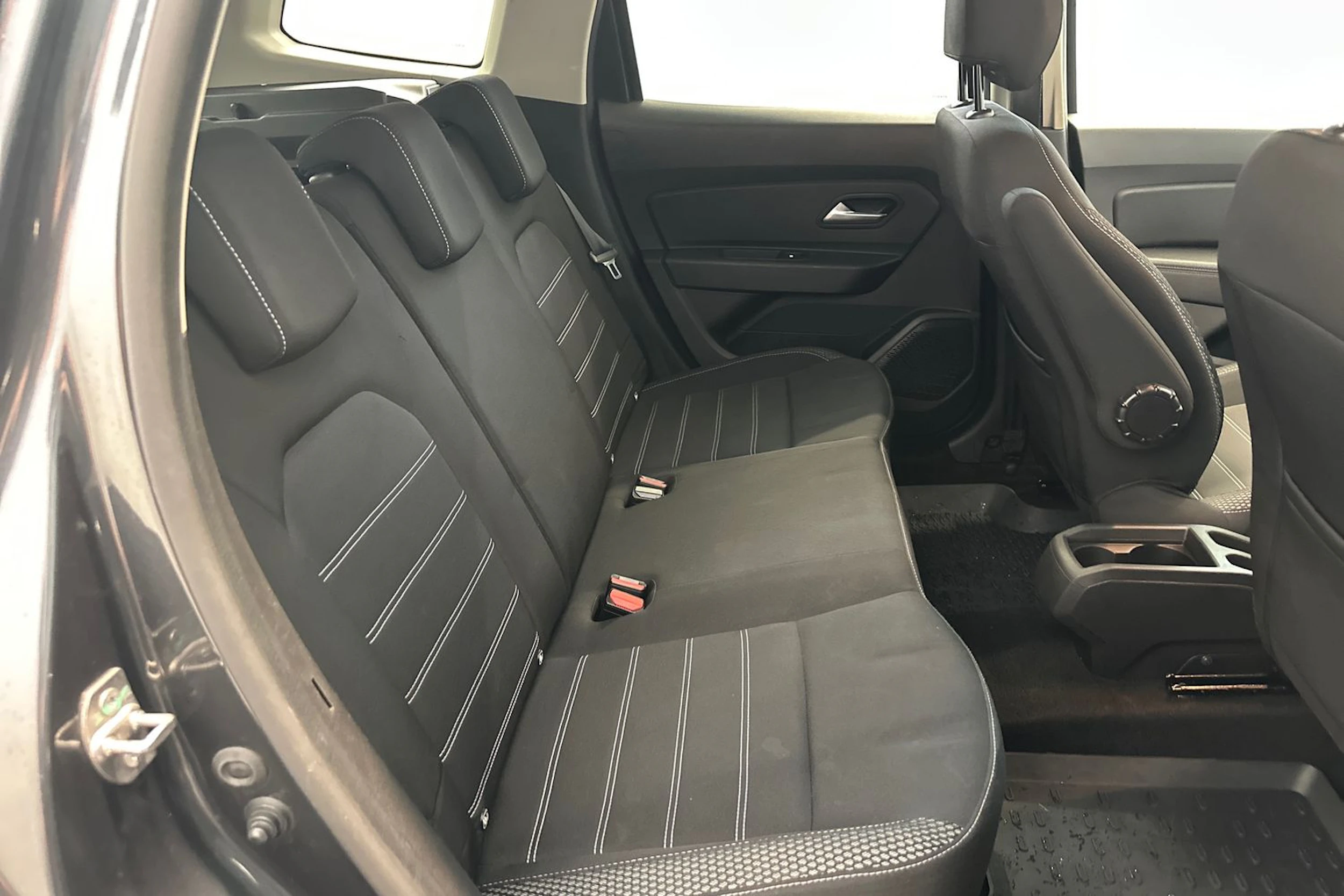harmaa Dacia Duster 2020 kuva 11.