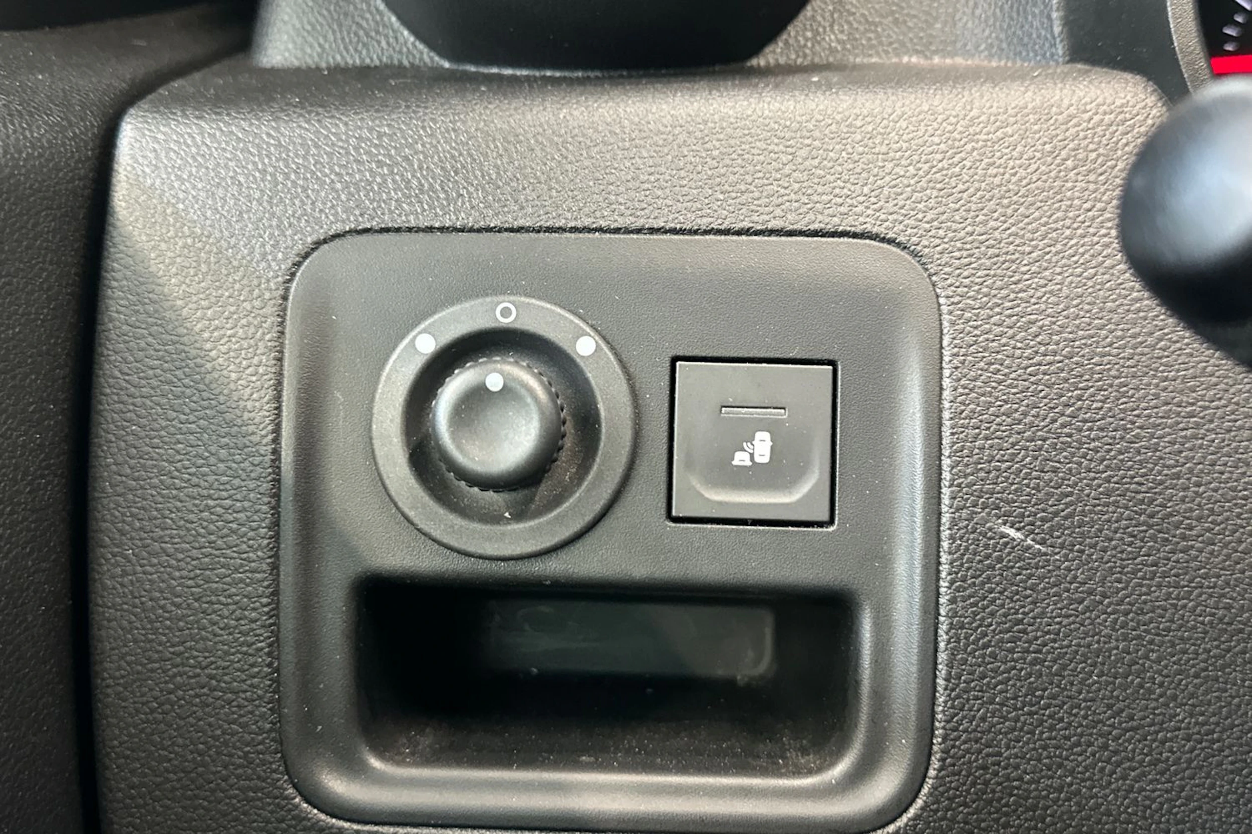 harmaa Dacia Duster 2020 kuva 15.