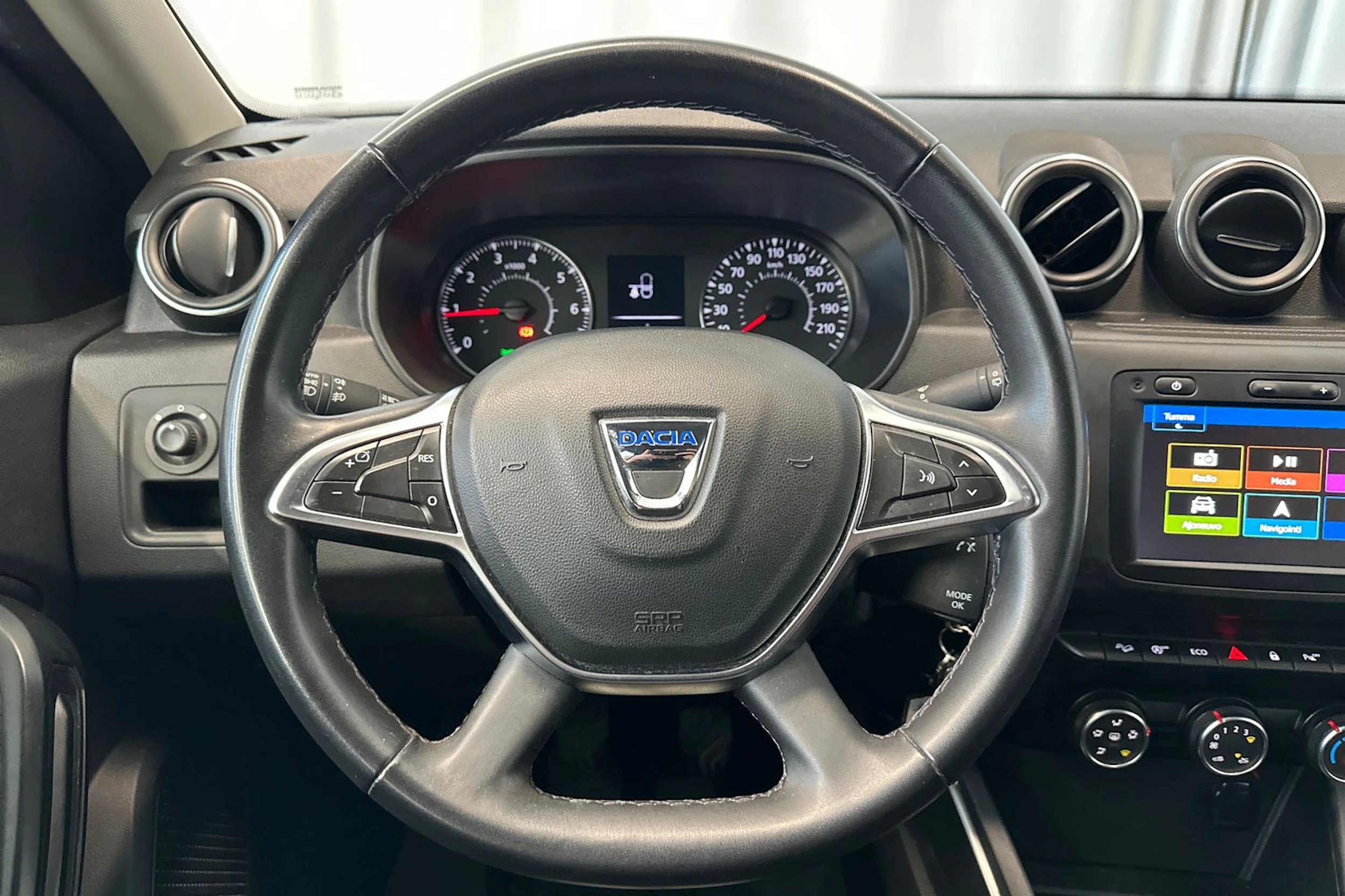 harmaa Dacia Duster 2020 kuva 16.
