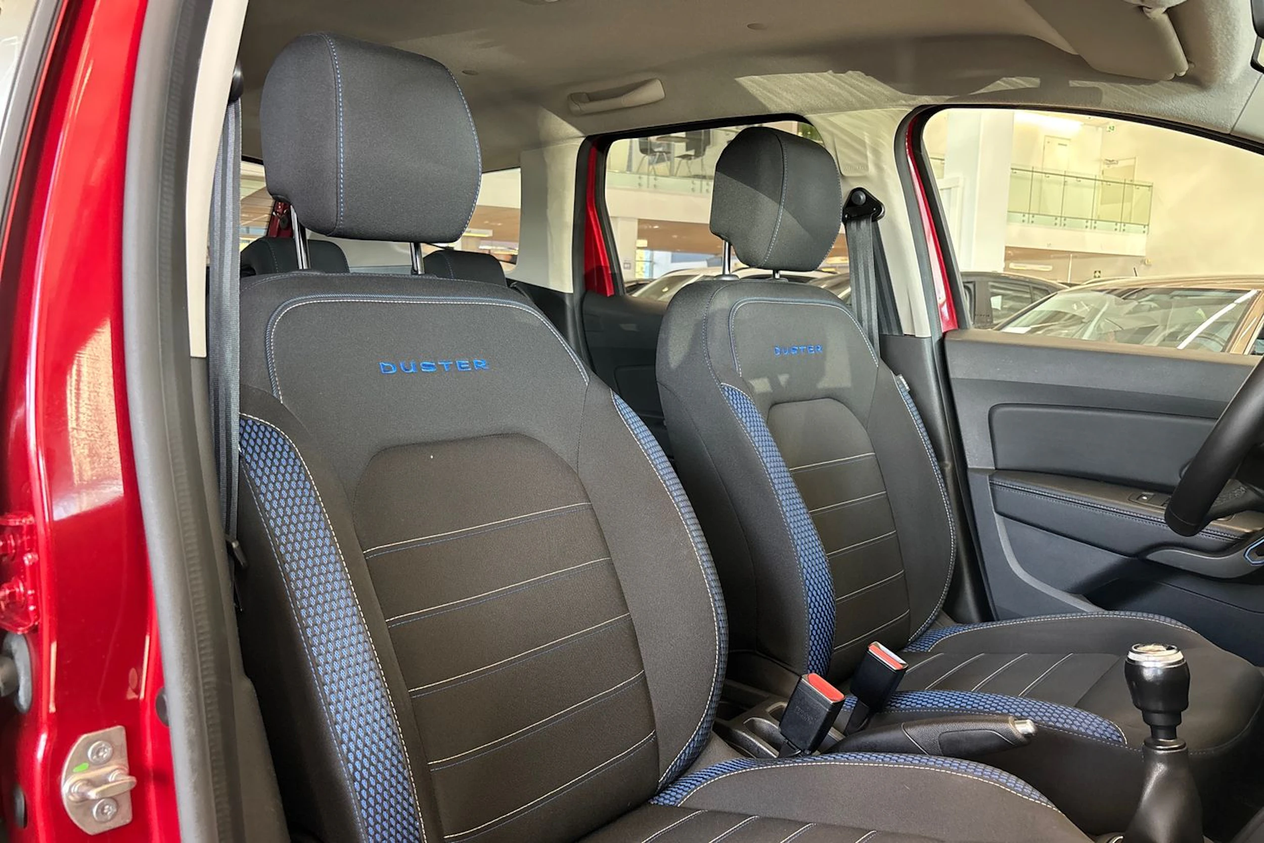 Punainen Dacia Duster 2020 kuva 21.
