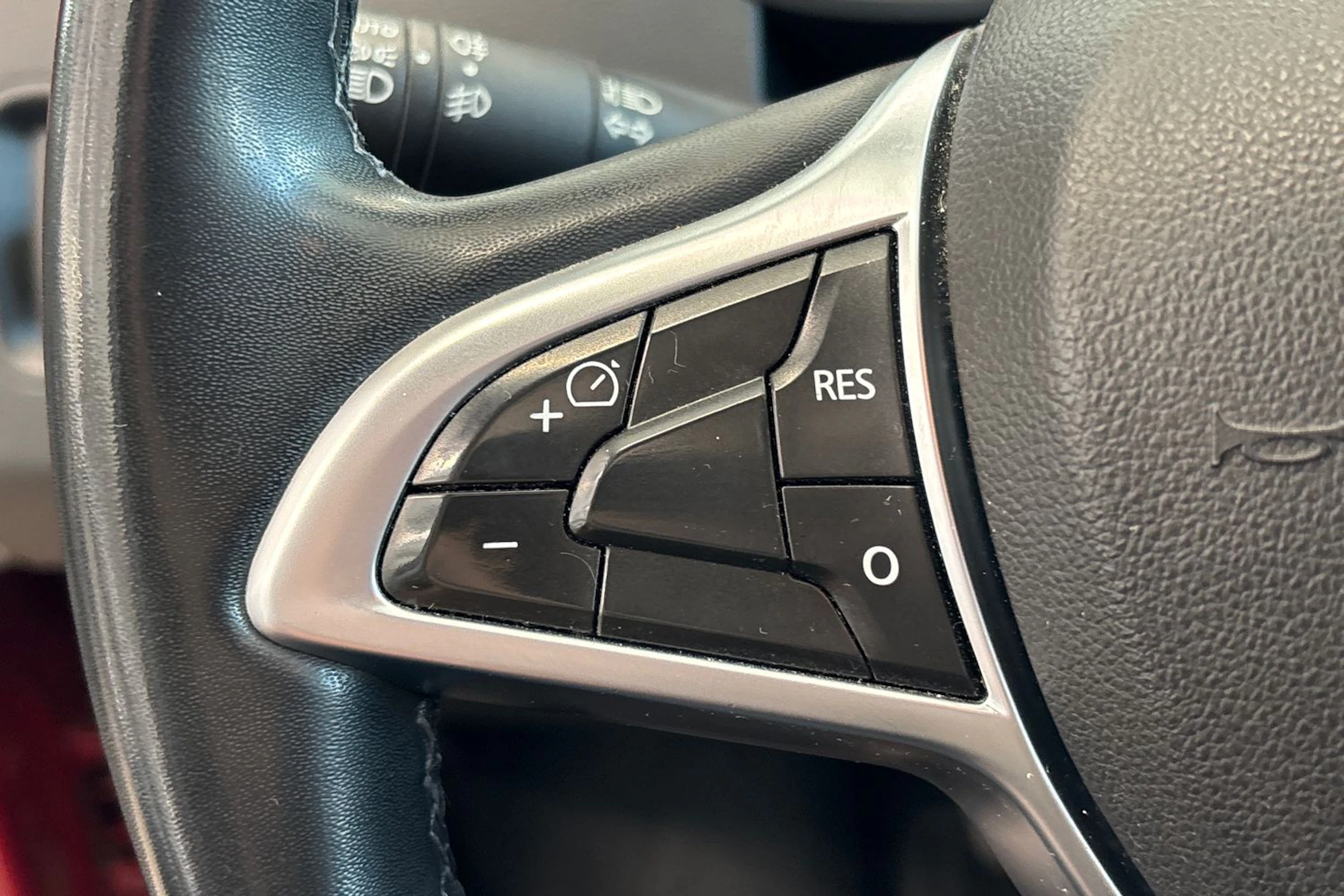 Punainen Dacia Duster 2020 kuva 26.
