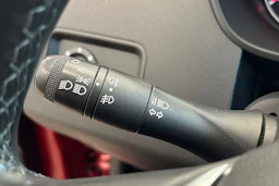 Punainen Dacia Duster 2020 kuva 28.