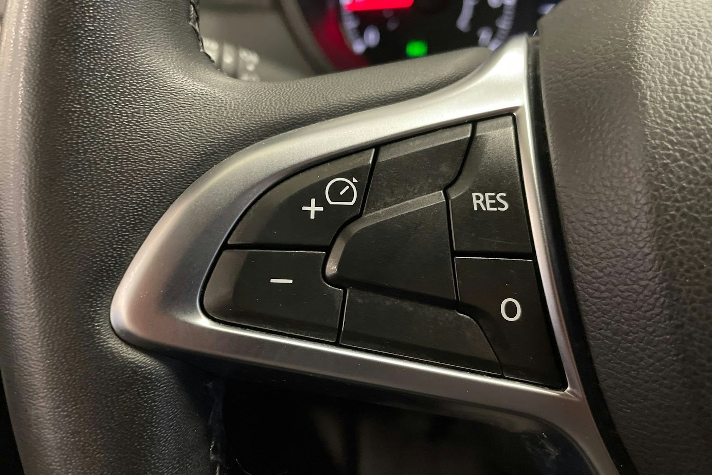 harmaa Dacia Duster 2021 kuva 18.