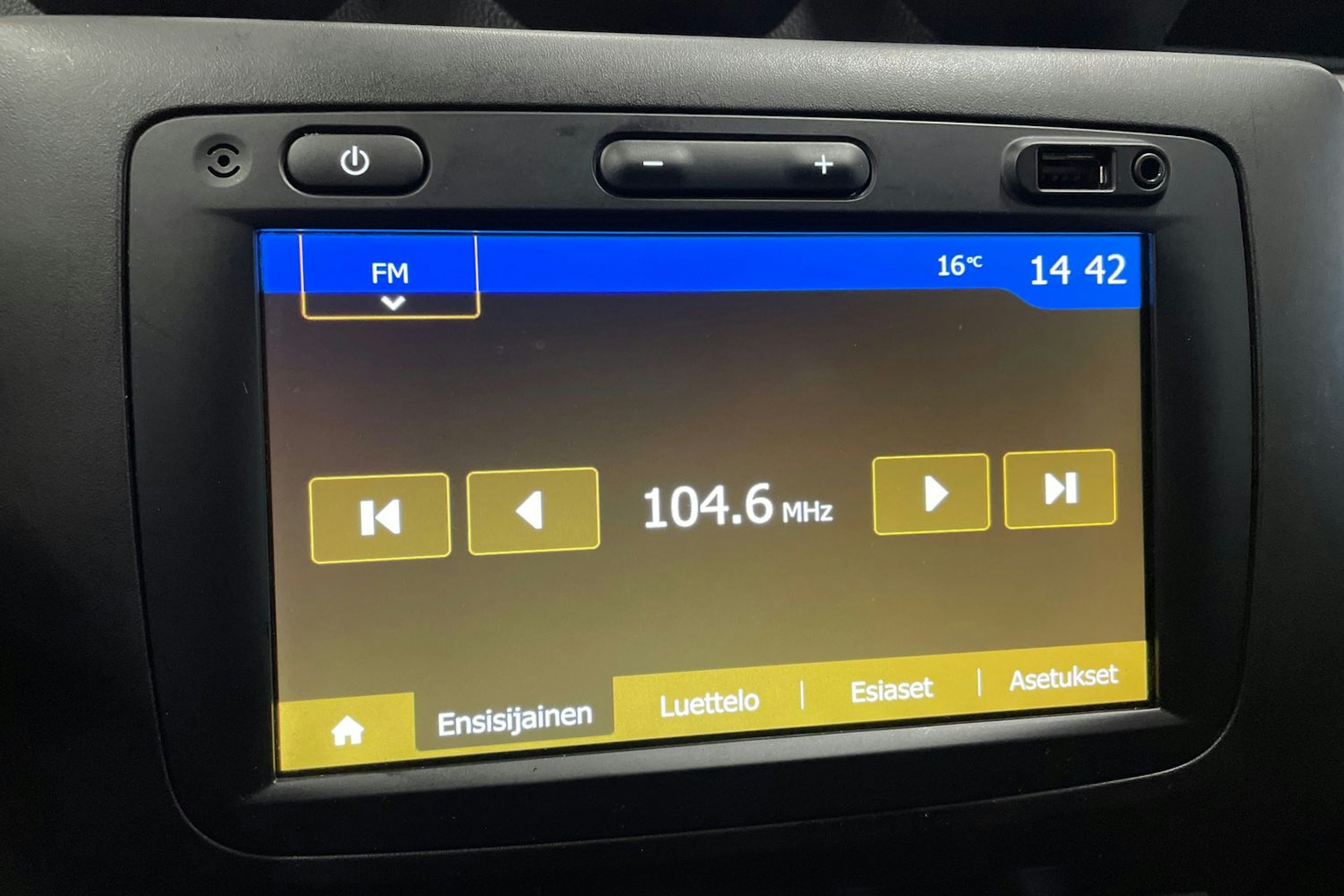 harmaa Dacia Duster 2021 kuva 22.