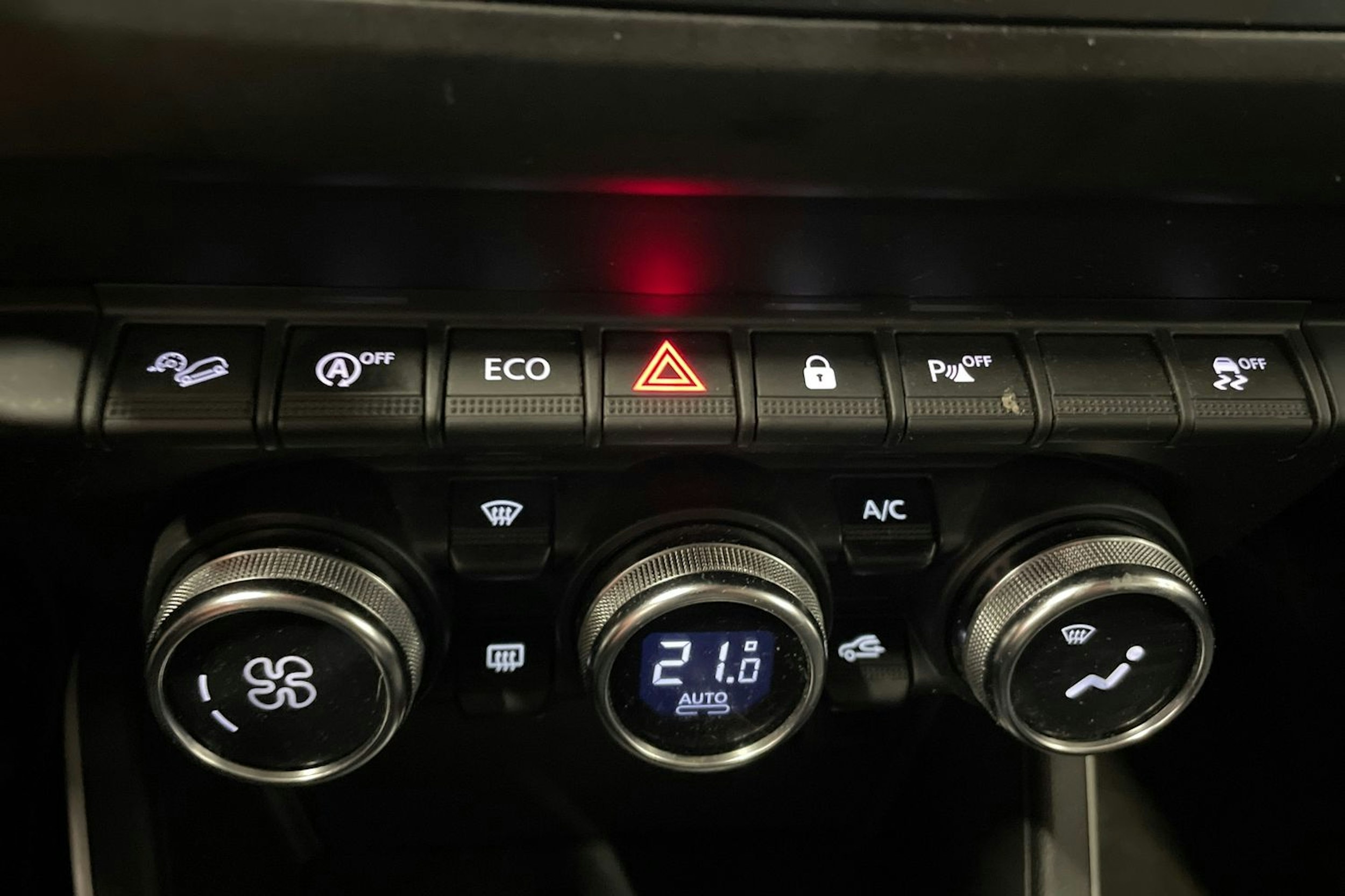 harmaa Dacia Duster 2021 kuva 26.