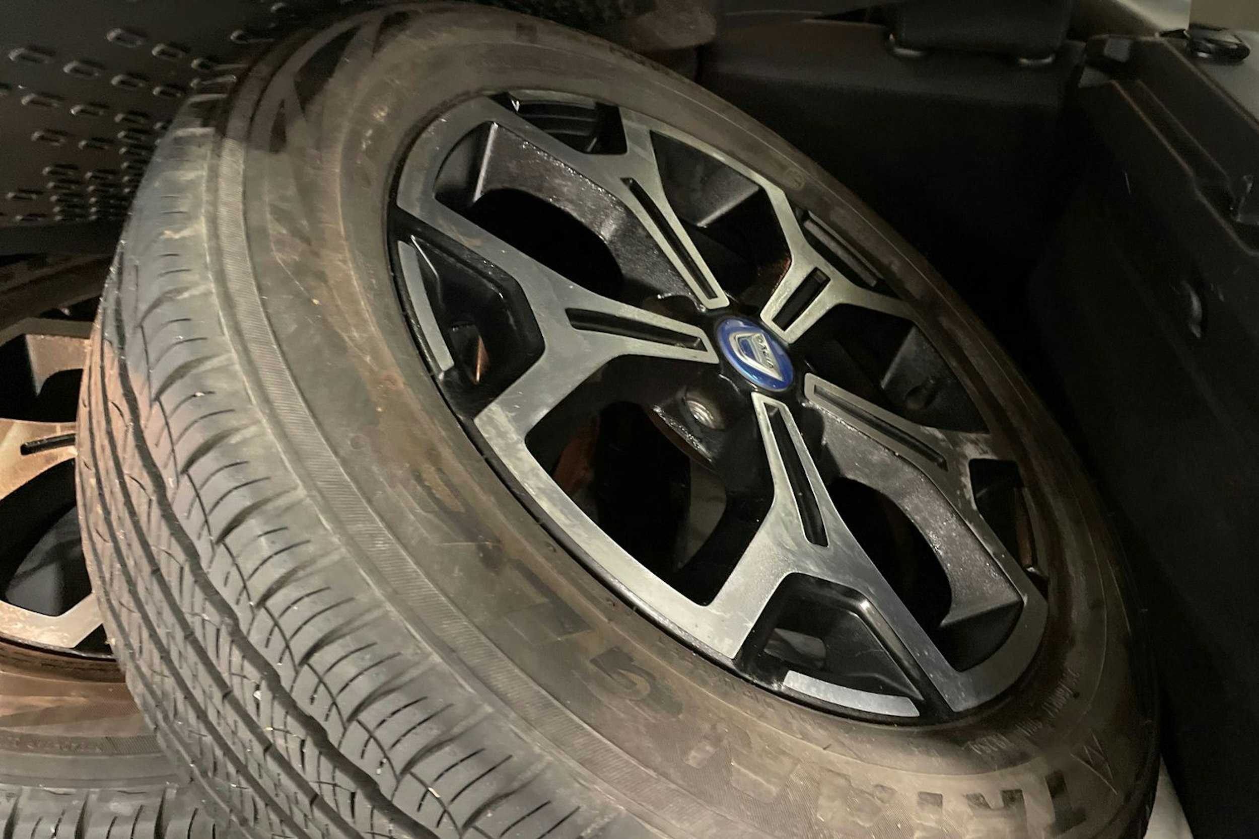 harmaa Dacia Duster 2021 kuva 36.