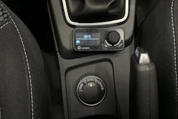 valkoinen Dacia Duster 2022 kuva 22.