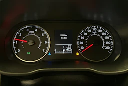vihreä Dacia Duster 2023 kuva 17.