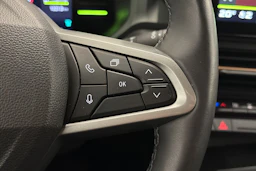 harmaa Dacia Duster 2024 kuva 14.