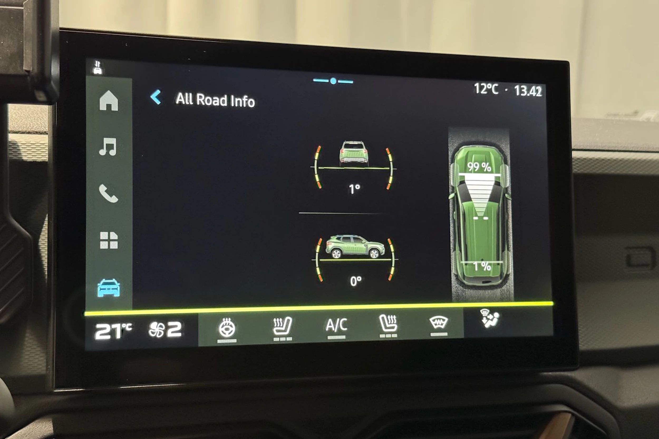 harmaa Dacia Duster 2025 kuva 25.