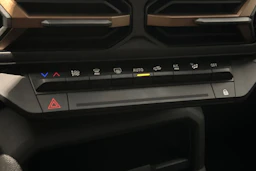 harmaa Dacia Duster 2025 kuva 29.