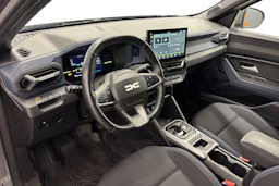 harmaa Dacia Duster 2025 kuva 6.