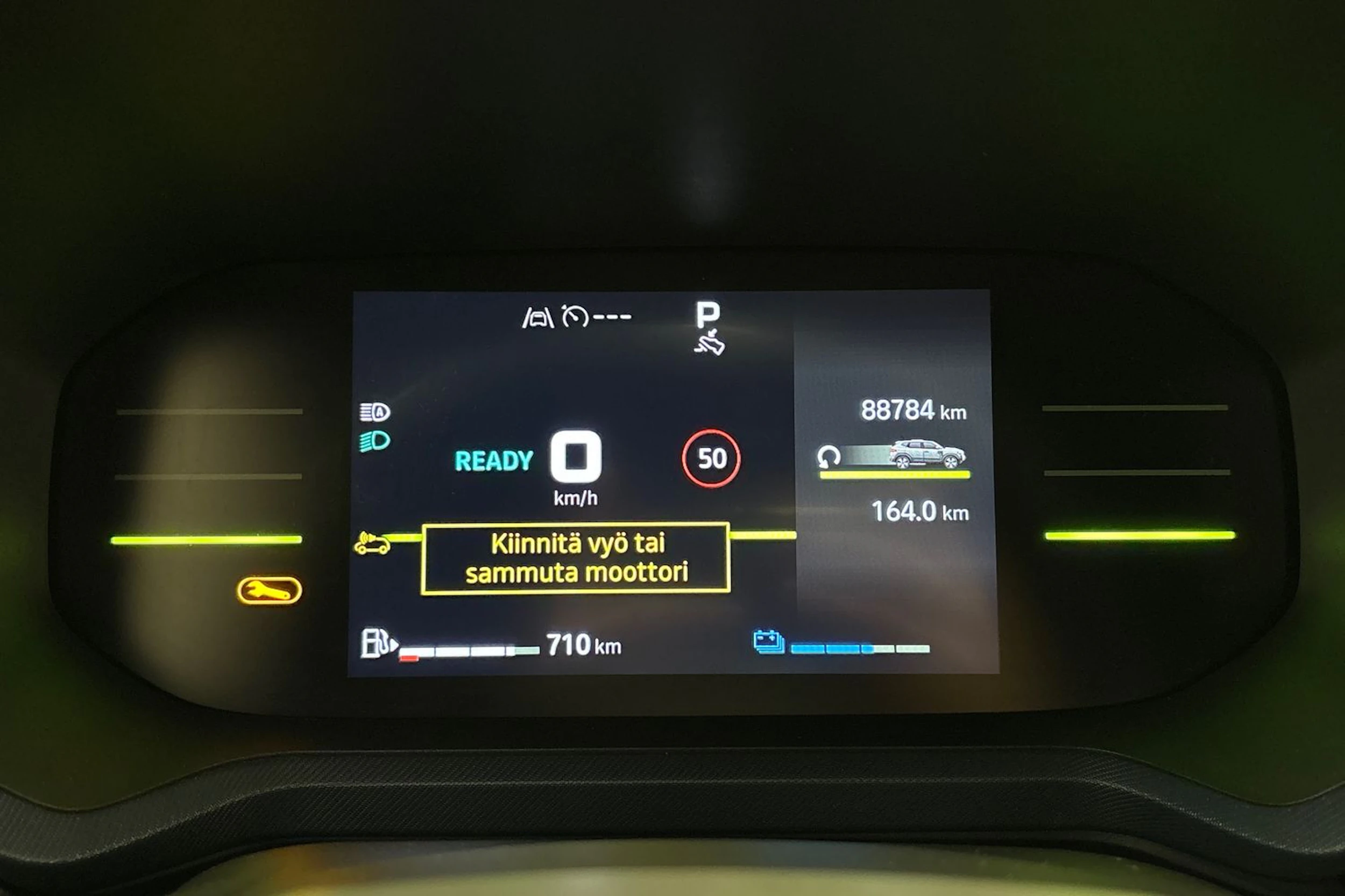 harmaa Dacia Duster 2025 kuva 15.