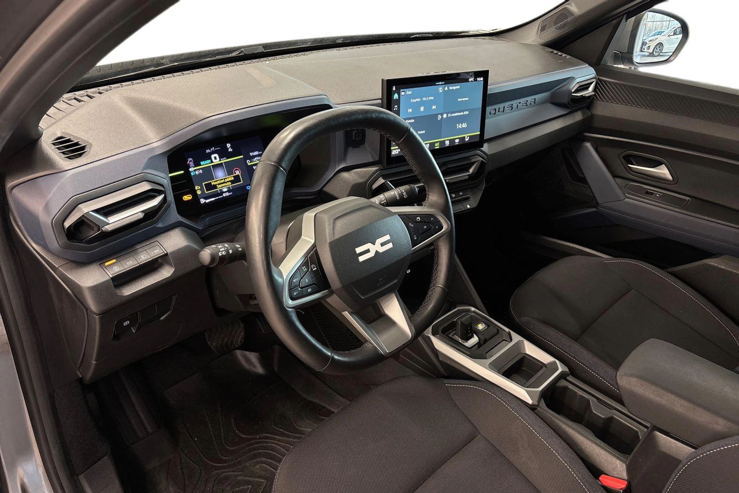 Harmaa Dacia Duster 2025 kuva 6.