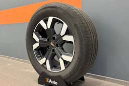 Harmaa Dacia Duster 2025 kuva 10.