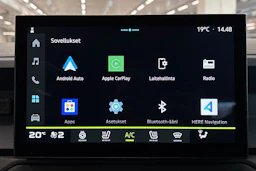 Harmaa Dacia Duster 2025 kuva 17.