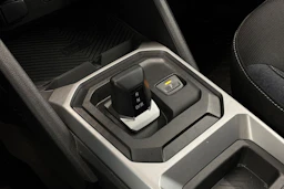 Harmaa Dacia Duster 2025 kuva 19.