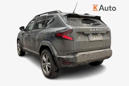 Harmaa Dacia Duster 2025 kuva 2.