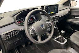 valkoinen Dacia Jogger 2022 kuva 7.