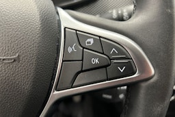 valkoinen Dacia Jogger 2022 kuva 20.